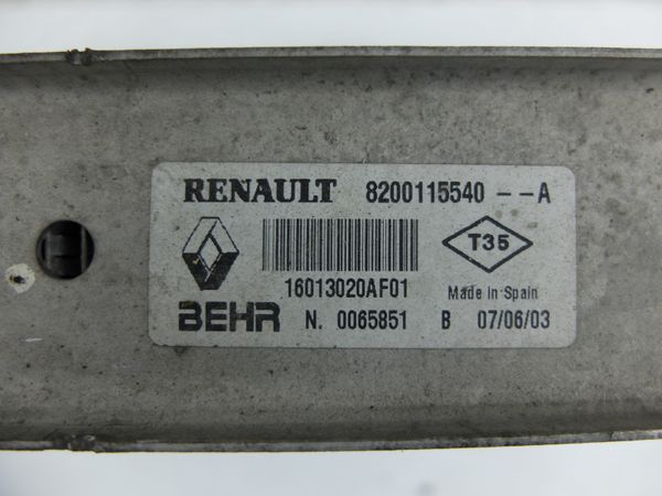 Chłodnica Powietrza Renault 8200115540 16013020AF01 Behr