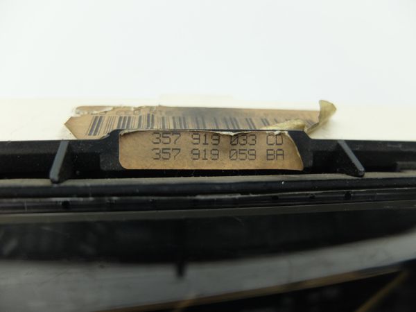 Licznik Obrotomierz VW Passat B3 357919033CO 357919059BA