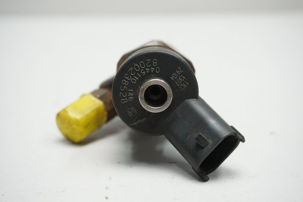 Wtryskiwacz 8200238528 0445110146 1,9 dci Trafic 2 Renault 
