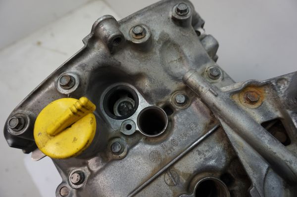 Głowica Silnika F4R744 2,0 16v Scenic RX4 Renault 7701472293