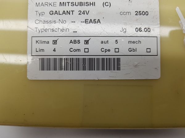 Panel Nawiewu Mitsubishi Galant MR360372 CAA502A040A