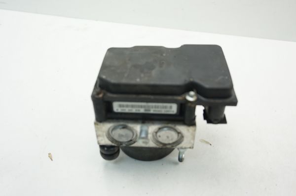 Pompa Abs 8201063079 0265801018 476604621R Dacia Logan Sandero 