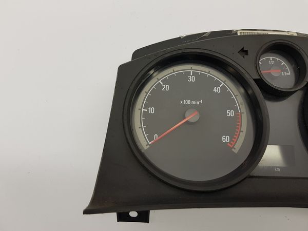 Licznik Opel Astra H 13186330HN 110080255022 10059