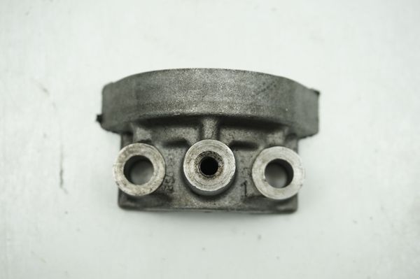 Mocowanie Podpora Wałka Rozrządu 1,9 D XUD9 85380 1 Citroen Peugeot