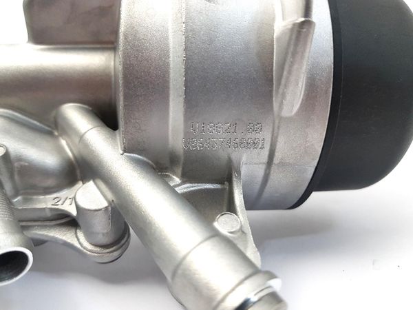 Obudowa Filtra Oleju Nowy Oryginał Citroen/Peugeot  1.6 16V C3 C4 30 308 3008  V864374680 1103S8