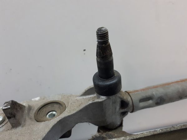 Mechanizm Wycieraczek Volvo V50 31253518 1397220585 0390241688 Bosch 1309
