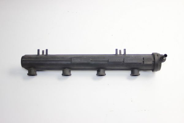 Listwa Wtryskowa 7701049881 1,2 16v  D4F Renault  Magneti Marelli 8200166875