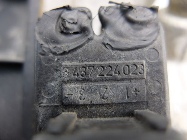 Przepływomierz Powietrza VW Golf 2 026133353 0438101005 1.8