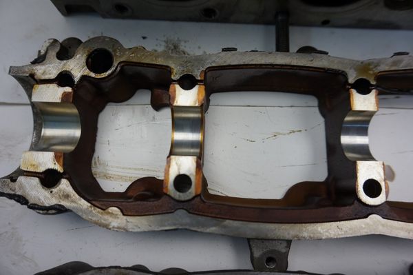 Głowica Silnika 9656249480 0200FZ 1.4 16v KFU Peugeot Citroen