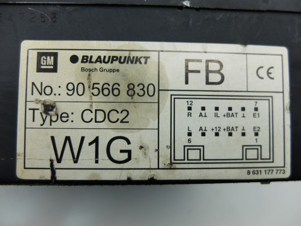 Zmieniarka Płyt Cd Opel 90566830 CDC2 7607776322 Blaupunkt