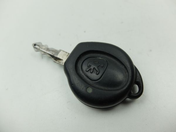 Korek Wlewu Paliwa Peugeot 206 1508C1 Valeo