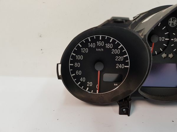 Licznik Alfa Romeo 147 735290181 110008953007 8075