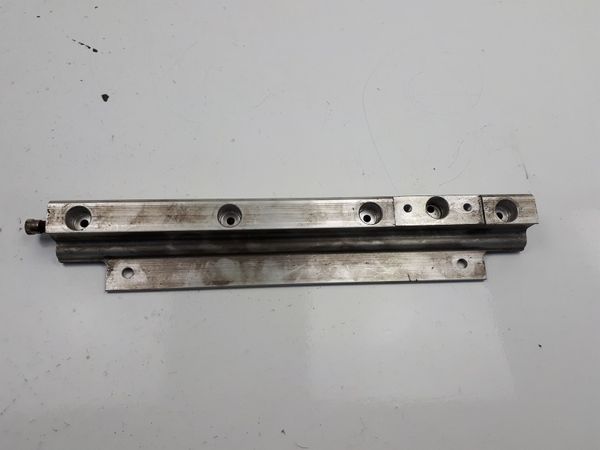 Listwa Wtryskowa 2.0 16v N7Q Volvo Renault Safrane Laguna