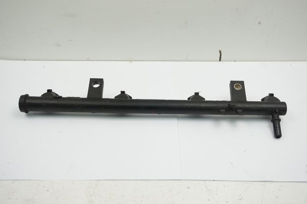 Listwa Wtryskowa 8200053030 2,0 16v turbo Espace 4 Renault