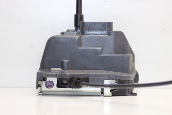 Zamek Drzwi Lewy Tył 8200028430 Megane II  Renault 