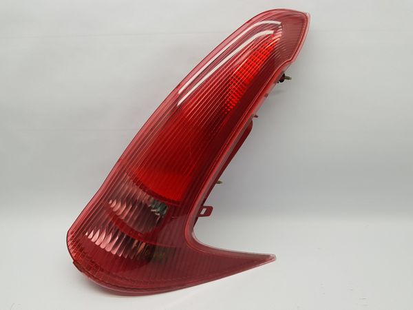 Lampa Prawy Tył Peugeot 206 SW 6351R4 Valeo