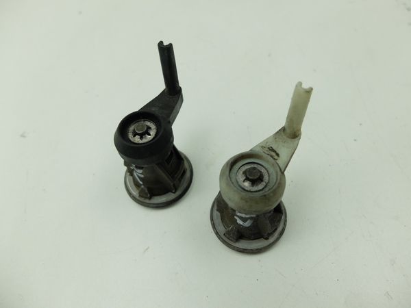 Zamek Drzwi Prawy/Lewy Peugeot 206 CC 8726V8 1508C1 