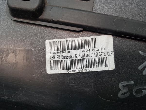 Listwa Klapy Tył 848109121R Clio 4 Renault
