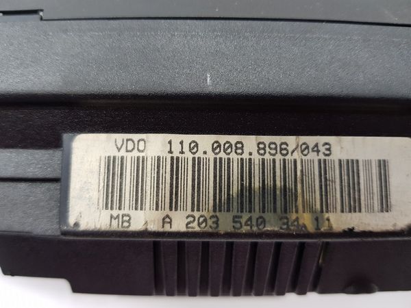 Licznik Mercedes C W203 A2035403411 110008896043
