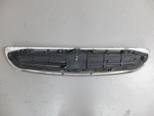 Atrapa Chłodnicy Grill Citroen Xsara II 9639316377 01-