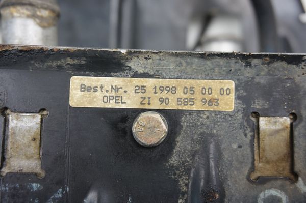 Ogrzewanie Postojowe Opel Vectra B 90585963 Diesel 251998050000 