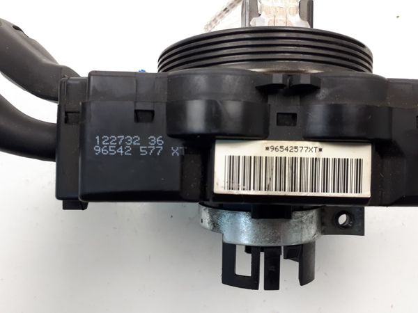 Przełącznik Zespolony Świateł Peugeot 307 96542577XT COM2000 Delphi