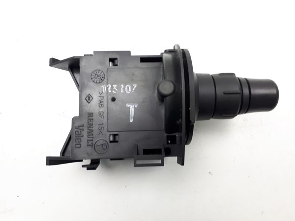 Przełącznik Świateł Renault Scenic 2 7701060397 Valeo