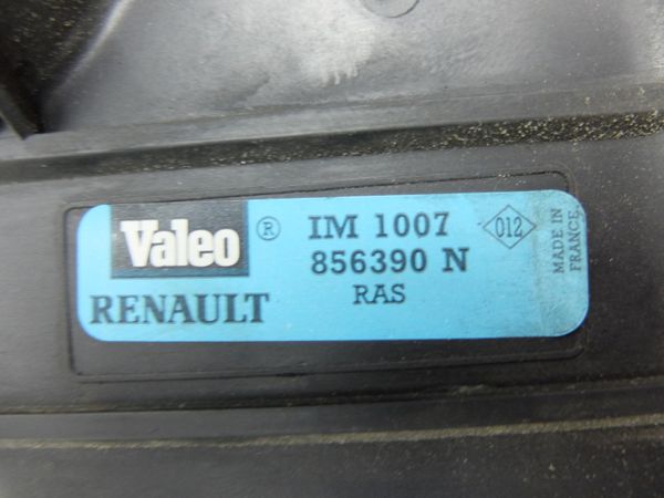 Chłodnica Powietrza Renault 856390N 7701040663 Valeo 10900