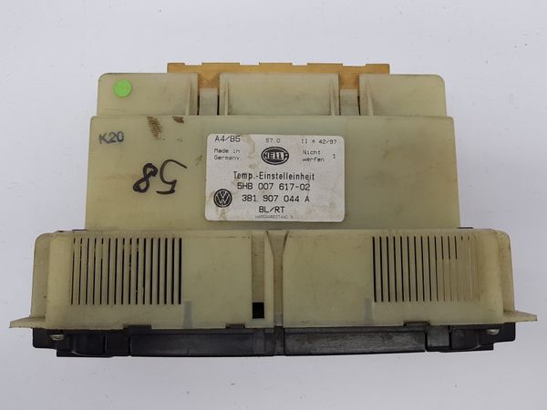 Panel Nawiewu 5HB00761702 3B1907044A VW Passat B5 6059