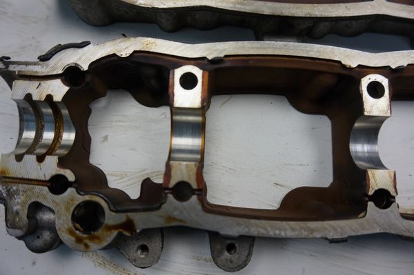 Głowica Silnika 9656249480 0200FZ 1.4 16v KFU Peugeot Citroen