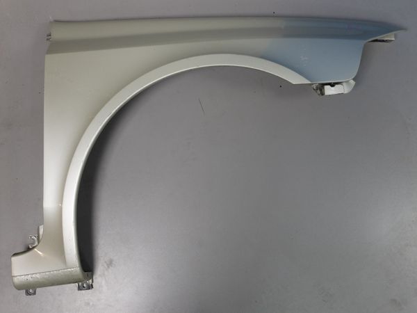 Błotnik Prawy Przód Laguna II 2 8200129521 01-05 Renault