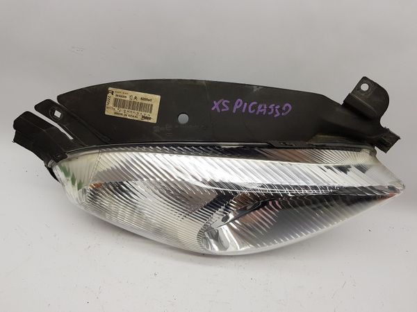 Reflektor Prawy 6205W0 Xsara Picasso Citroen