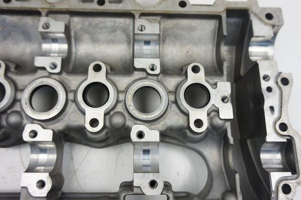 Pokrywa Zaworów 9644994680 1.6 HDI 16v TDCi Citroen Peugeot Ford Volvo 1046