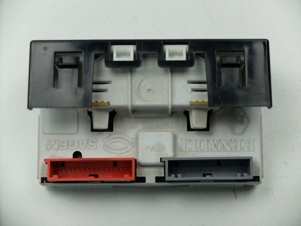 Wyświetlacz Radia Renault 8200028364 A Sagem