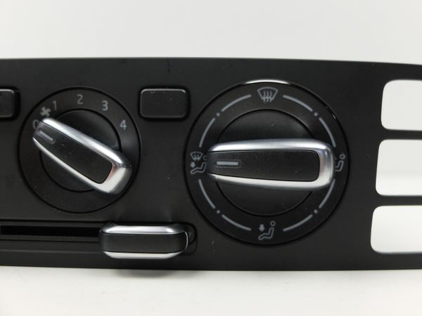 Panel Nawiewu Volkswagen UP 1S0820045AA Citigo Mii