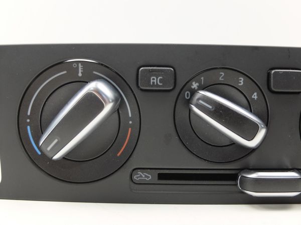 Panel Nawiewu Volkswagen UP 1S0820045AA Citigo Mii
