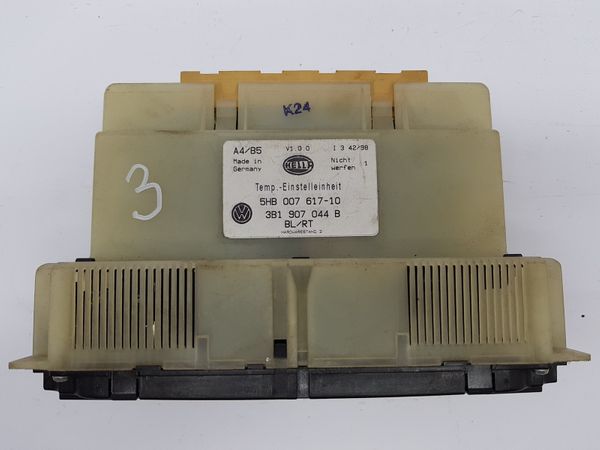 Panel Nawiewu 5HB00761710 3B1907044B VW Bora 6057