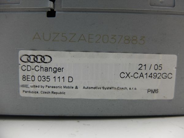 Zmieniarka Płyt Cd Audi 8E0035111D CX-CA1492GC Panasonic