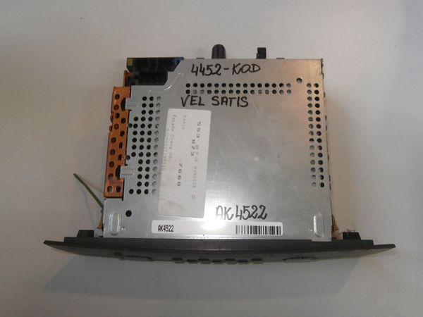Radio CD Tuner List 8200057668  Renault Vel Satis 