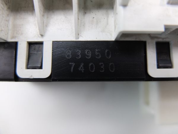 Wyświetlacz Komputer Toyota IQ 83950-74030