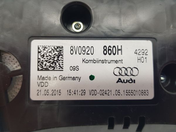 Licznik Obrotomierz Nowy Oryginał Audi A3 8V 8V0920860H 24818