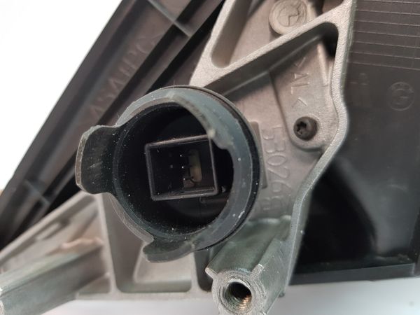 Lusterko Prawe 39124 39132 010803 BMW E90 E91 1040