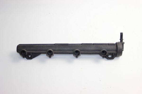 Listwa Wtryskowa 7701049881 1,2 16v  D4F Renault  Magneti Marelli 8200166875