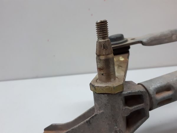 Mechanizm Wycieraczek Przód Mercedes-Benz W211 2118200142 A2118200942