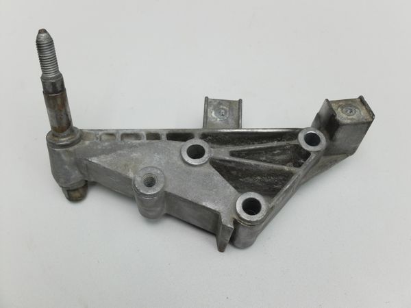 Wspornik Silnika 1,9D Renault Kangoo 7700415097