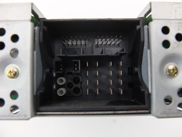 Tuner Audio Radio Saab 9-3 12758076 YS8076