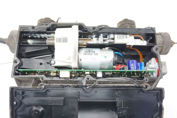 Elektryczny Hamulec Postojowy 8200498693 Laguna 2 Lift  Renault 