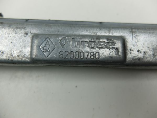 Mechanizm Szyby Clio 2 82000780 0130822020 Renault Bosch 5D