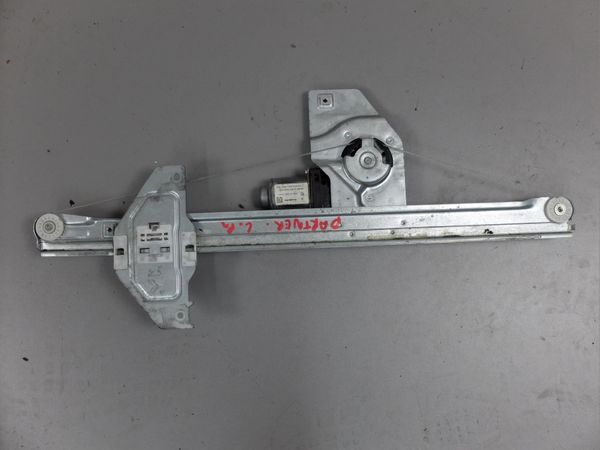 Mechanizm Szyby Lewy Przód Partner II 9680558180 Peugeot Citroen Berlingo II