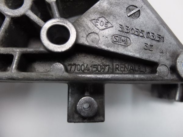 Wspornik Silnika 1,9D Renault Kangoo 7700415097